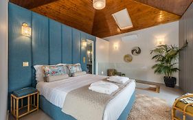 Victoria Project - Houses - Private Parking